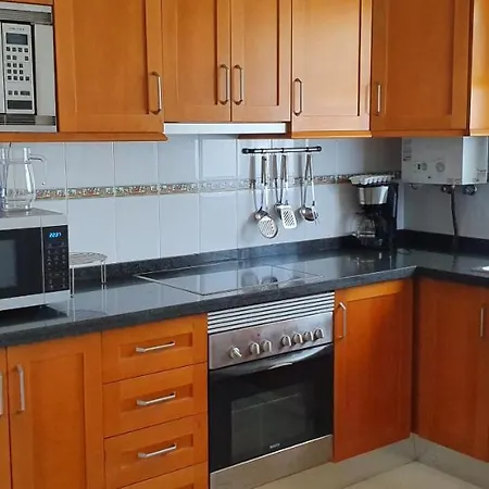 Corner Sea View Penthouse With 95m² Terraces *