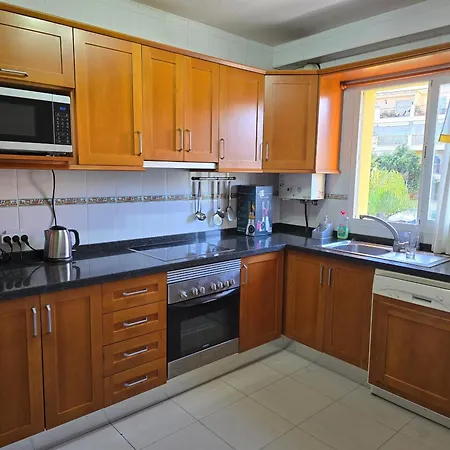 アパート Corner Sea View Penthouse With 95m² Terraces マルベーリャ