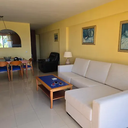 Corner Sea View Penthouse With 95m² Terraces *