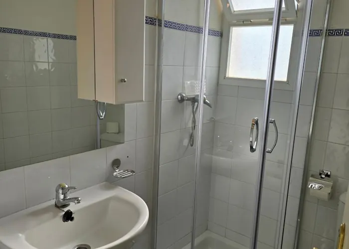 Corner Sea View Penthouse With 95m² Terraces 公寓 马尔韦利亚