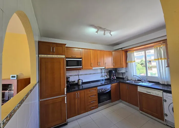 Corner Sea View Penthouse With 95m² Terraces