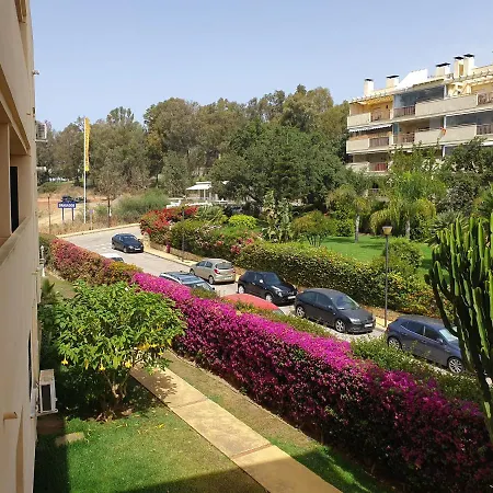 Corner Sea View Penthouse With 95m² Terraces 马尔韦利亚
